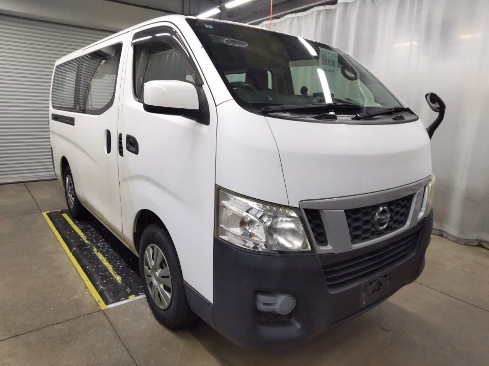 NISSAN NV350 CARAVAN