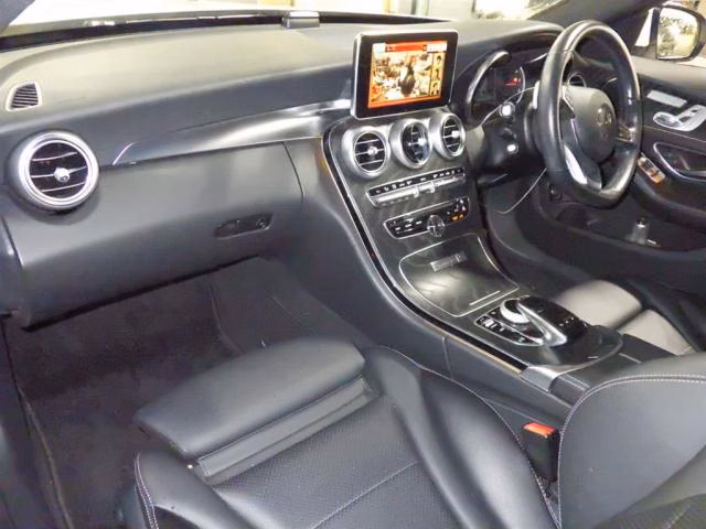 MERCEDES-BENZ C-CLASS