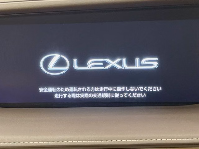 Lexus LS500