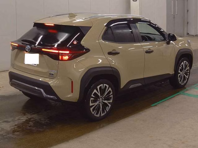 TOYOTA YARIS CROSS