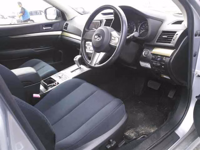 SUBARU LEGACY