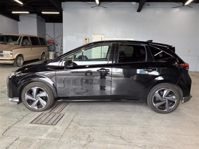 Nissan Aura
