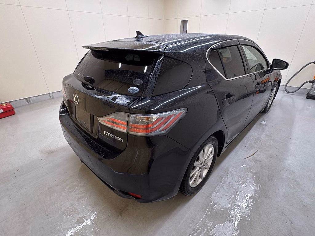 LEXUS CT200H