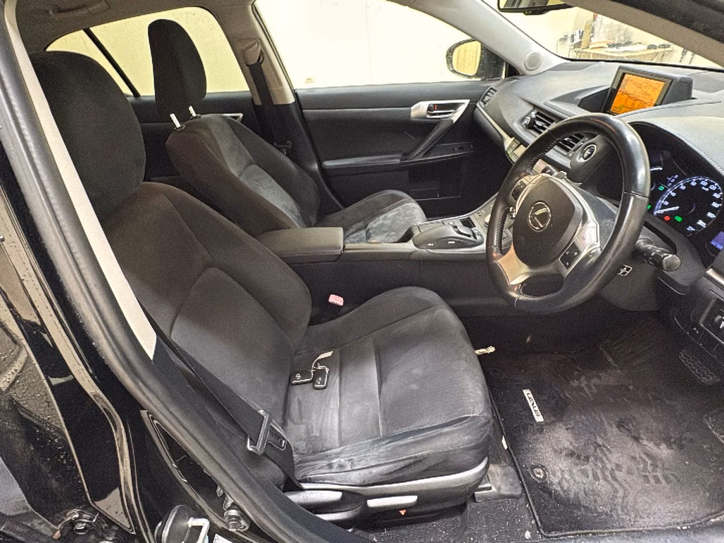 LEXUS CT200H
