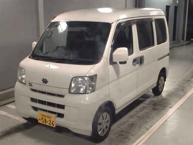 TOYOTA PIXIS VAN