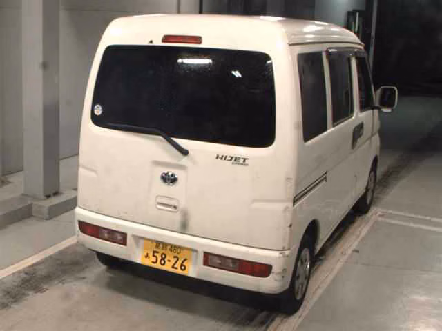 TOYOTA PIXIS VAN