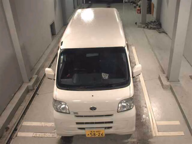 TOYOTA PIXIS VAN