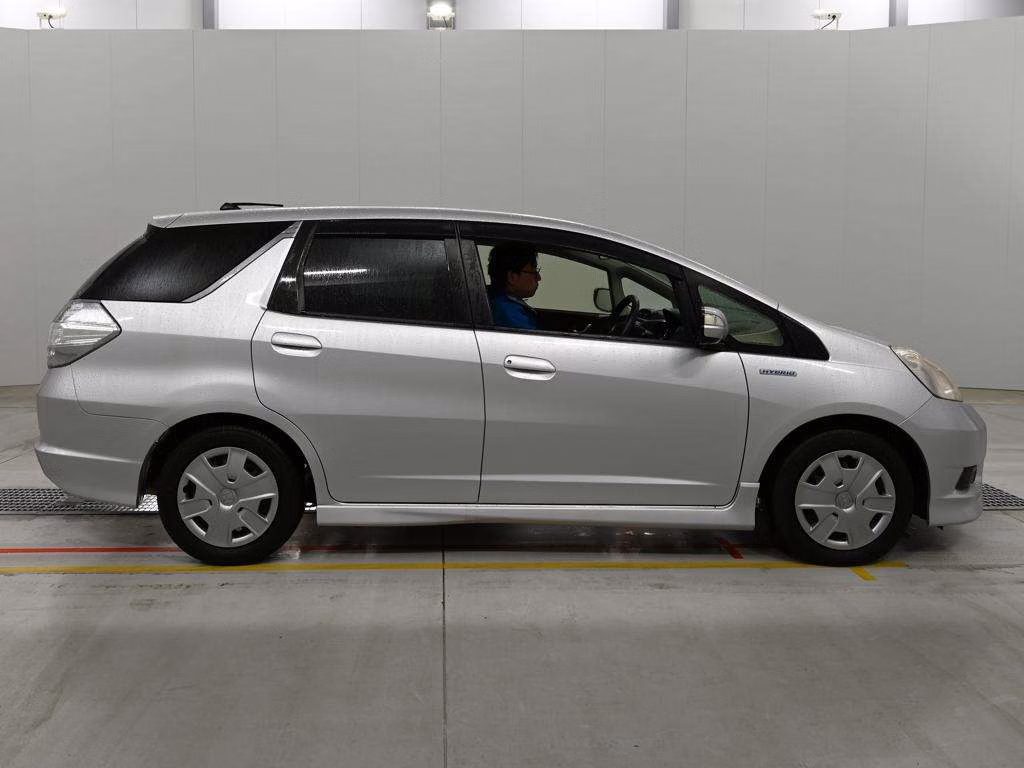 HONDA FIT SHUTTLE