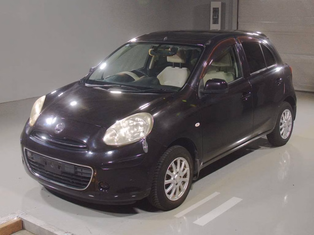 Nissan March