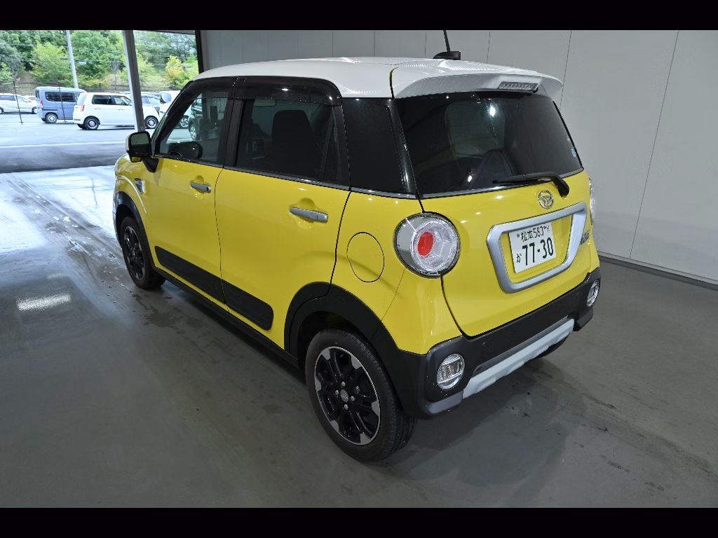 DAIHATSU CAST