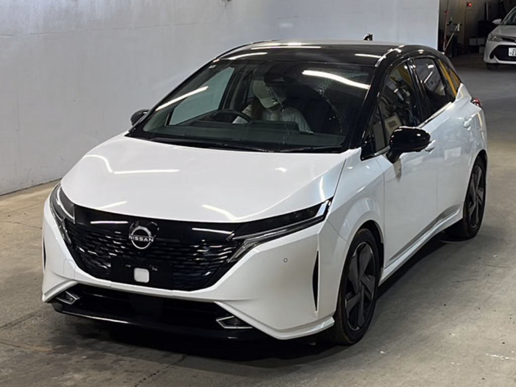 Nissan Aura