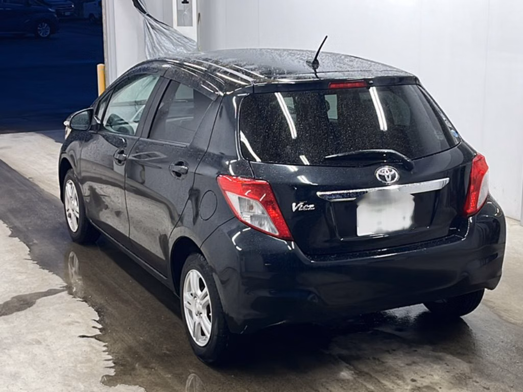 TOYOTA VITZ