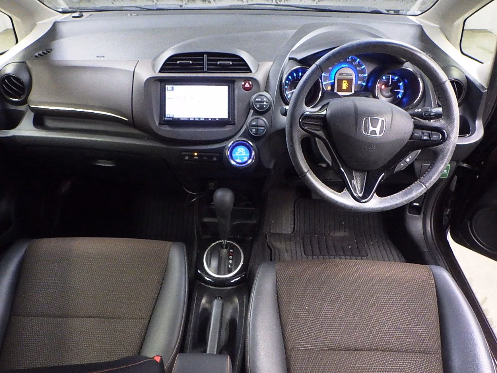 HONDA FIT SHUTTLE