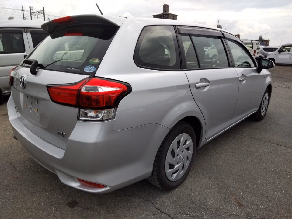 TOYOTA COROLLA FIELDER