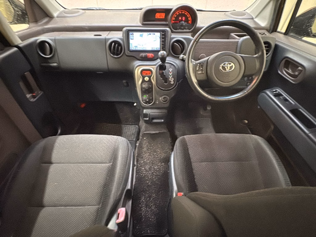 TOYOTA SPADE