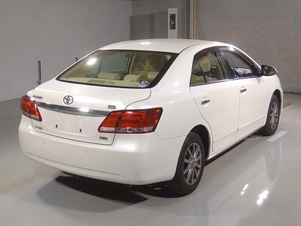 TOYOTA PREMIO