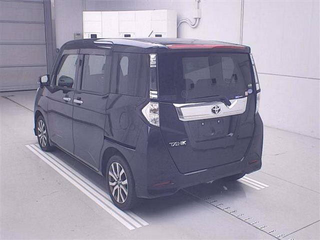 TOYOTA TANK
