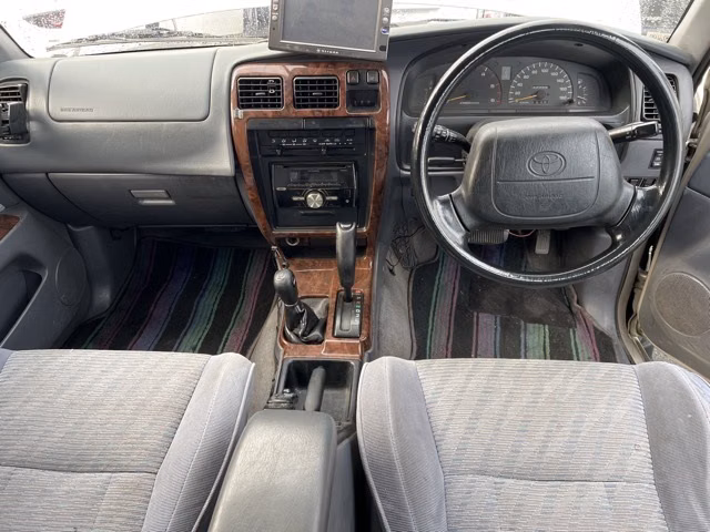 TOYOTA HILUX SURF