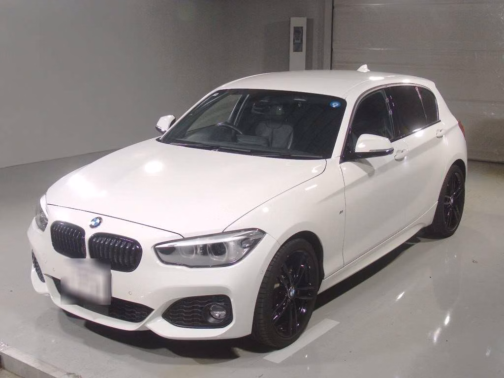 BMW 1-SERIES