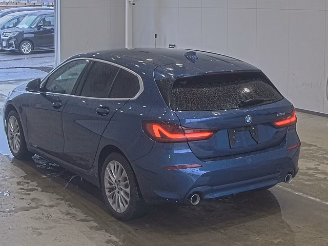BMW 1-SERIES