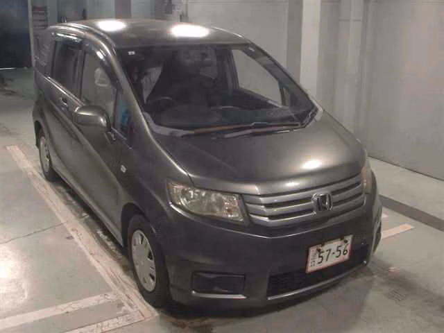HONDA FREED SPIKE