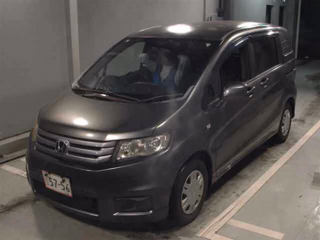 HONDA FREED SPIKE