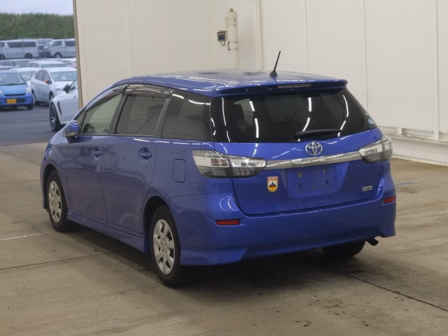 TOYOTA WISH