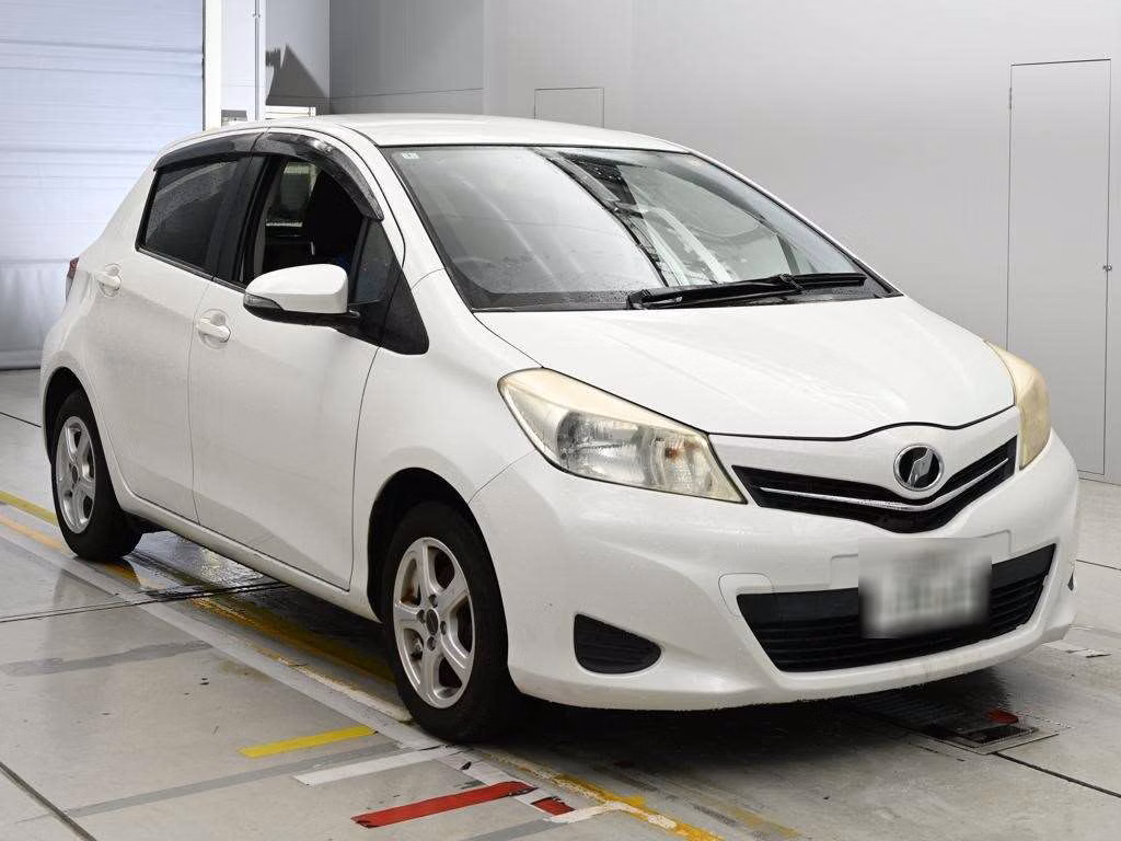 TOYOTA VITZ