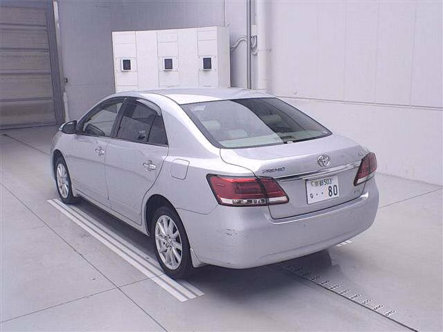 TOYOTA PREMIO