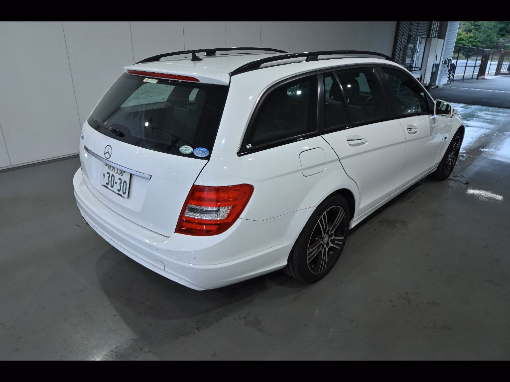 MERCEDES-BENZ C-CLASS