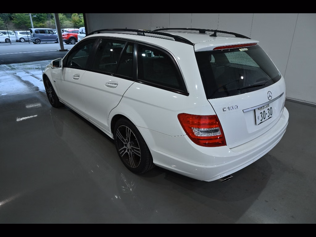 MERCEDES-BENZ C-CLASS