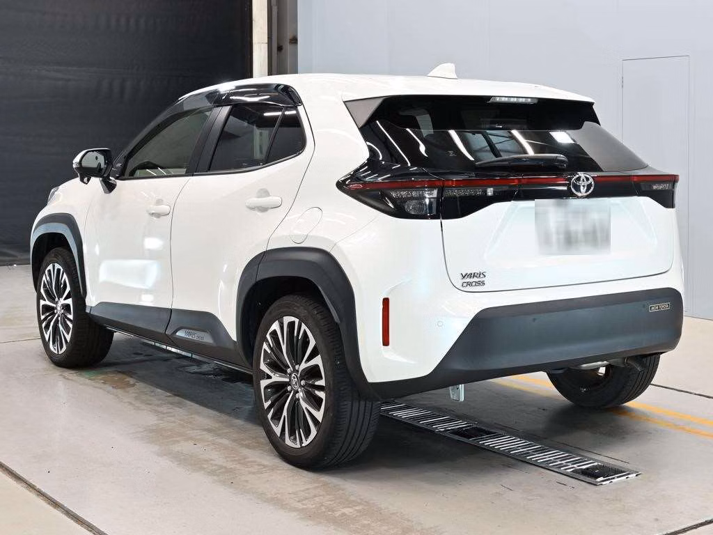 TOYOTA YARIS CROSS