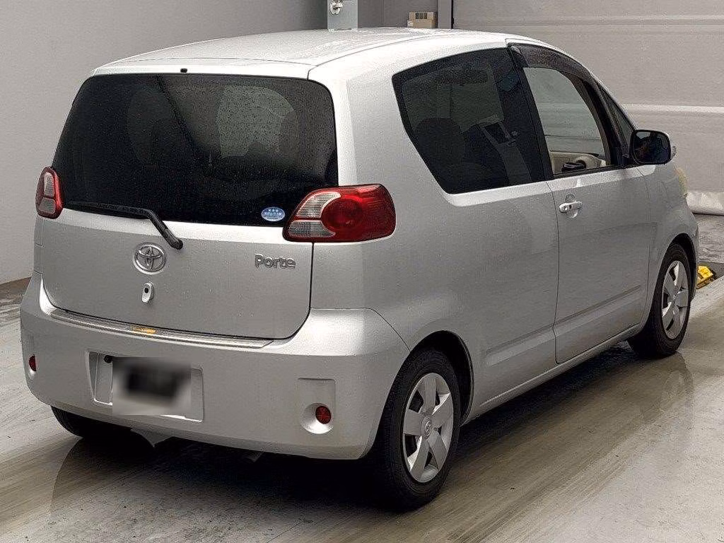 TOYOTA PORTE