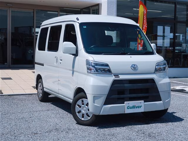 TOYOTA PIXIS VAN
