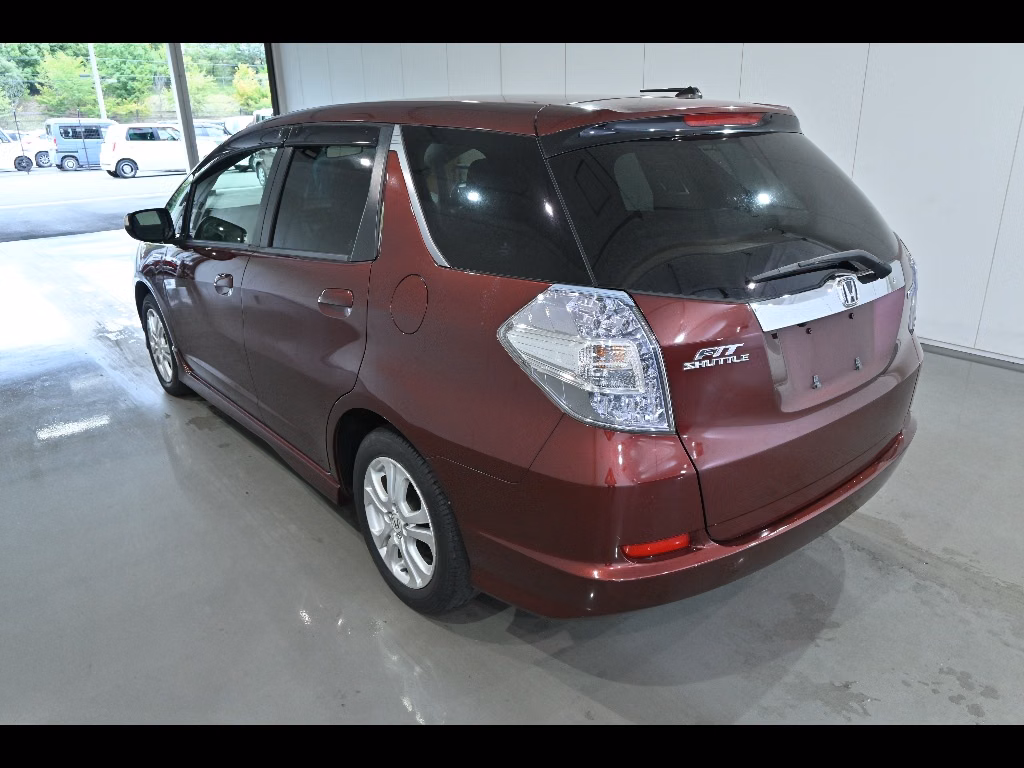HONDA FIT SHUTTLE