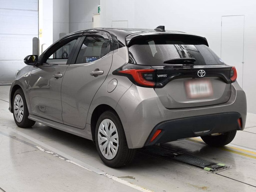 TOYOTA YARIS