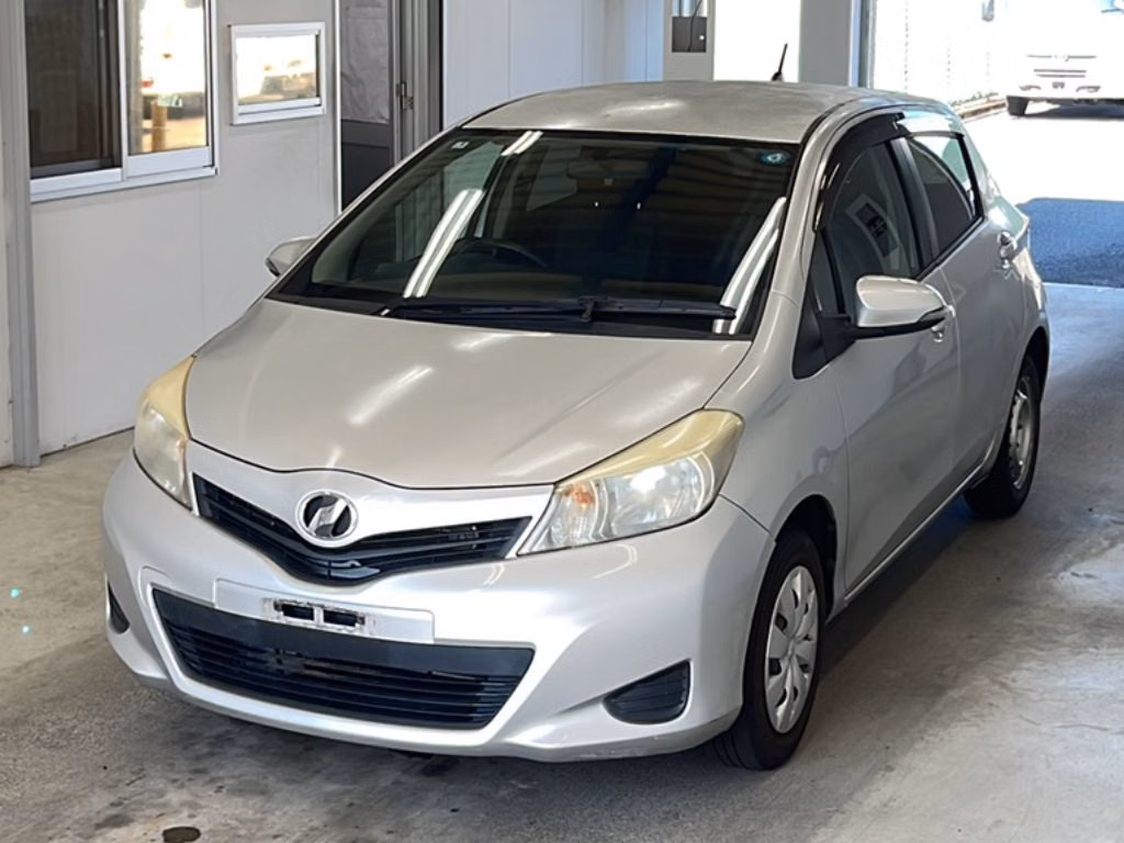 TOYOTA VITZ