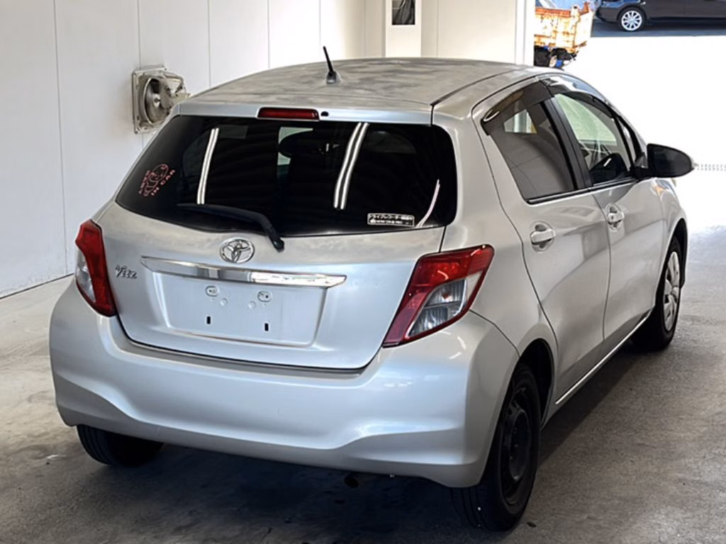 TOYOTA VITZ