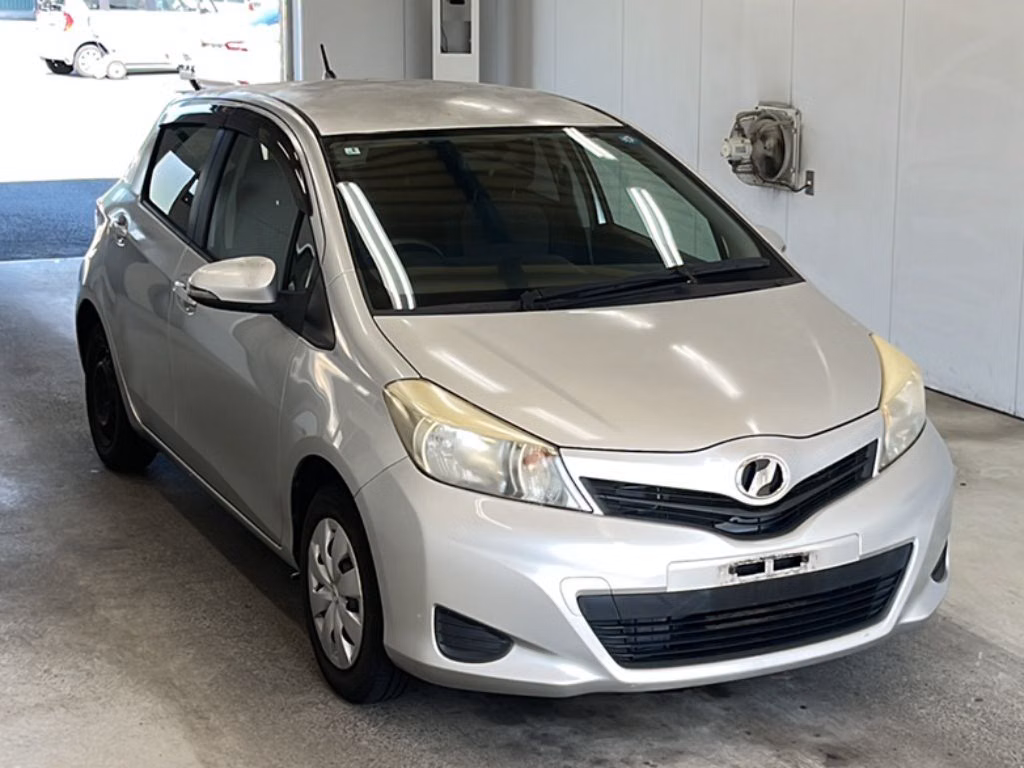 TOYOTA VITZ