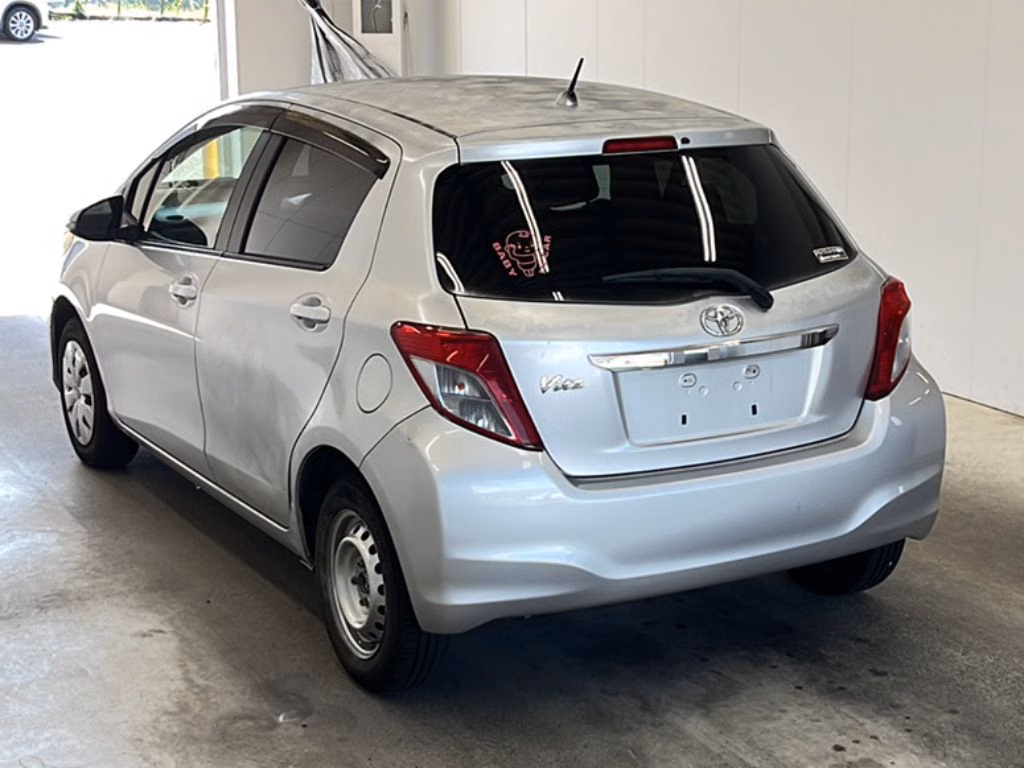 TOYOTA VITZ