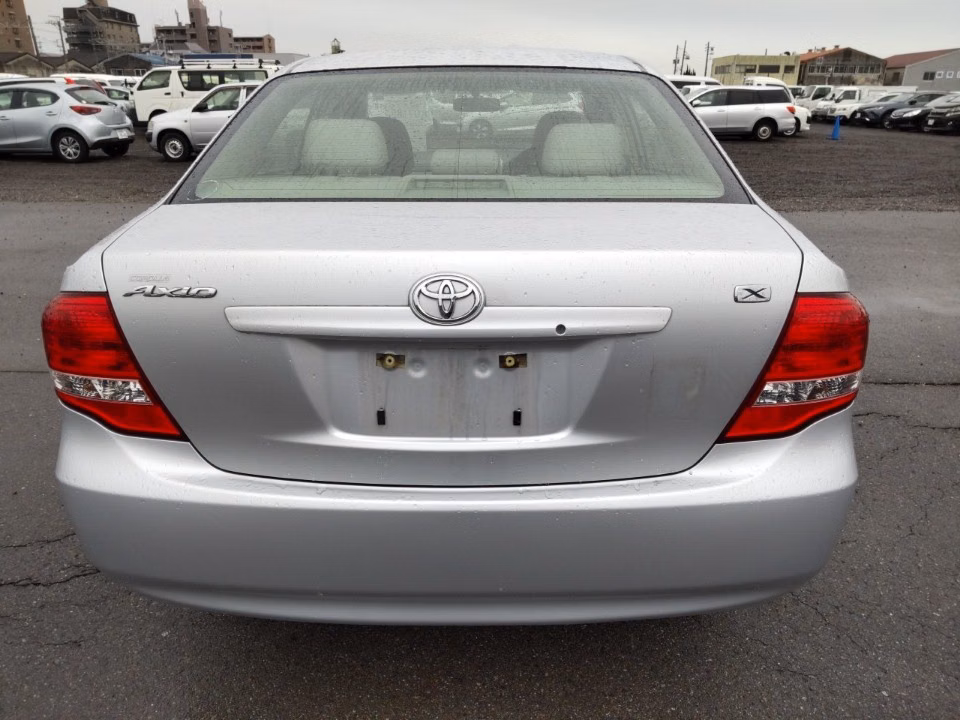 TOYOTA COROLLA AXIO