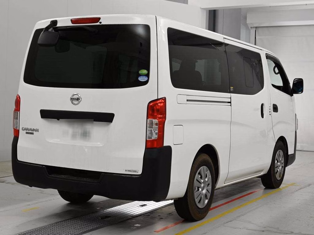 NISSAN NV350 CARAVAN