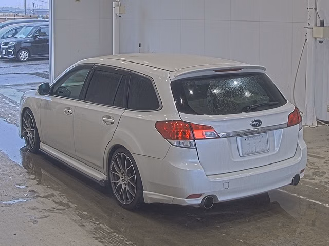 SUBARU LEGACY