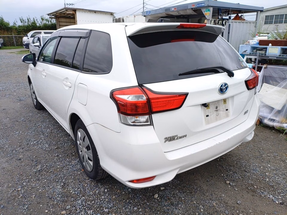 TOYOTA COROLLA FIELDER