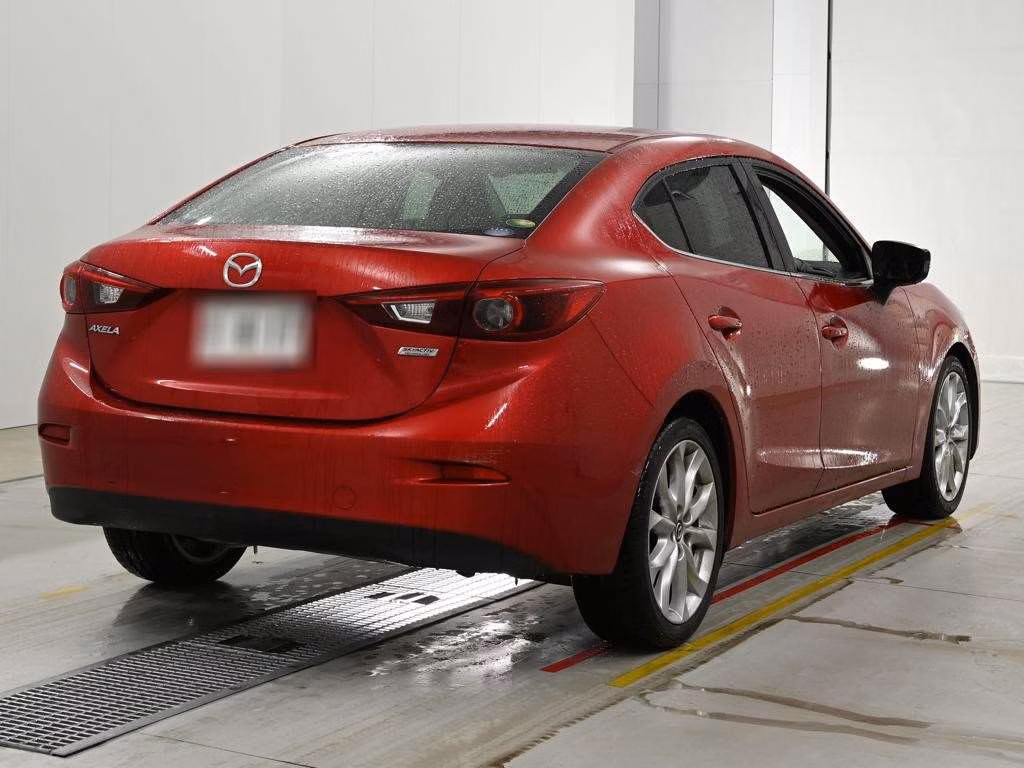 MAZDA AXELA