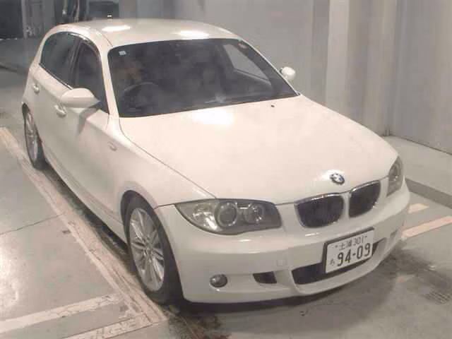 BMW 1-SERIES
