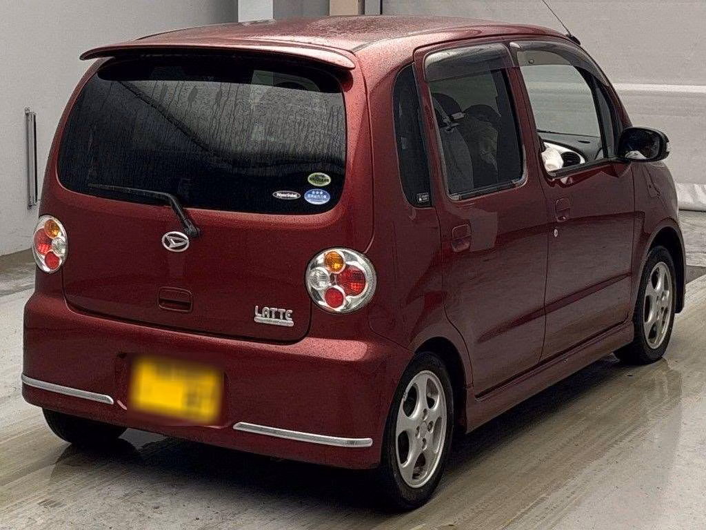 DAIHATSU MOVE LATTE