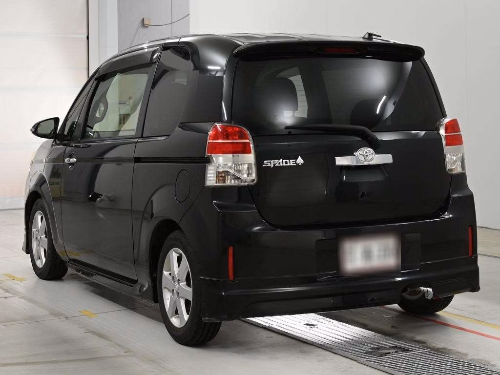 TOYOTA SPADE