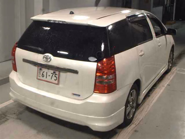 TOYOTA WISH