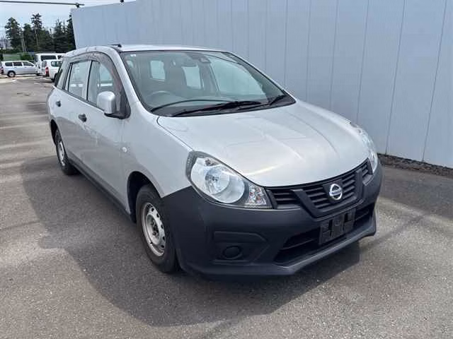 Nissan AD